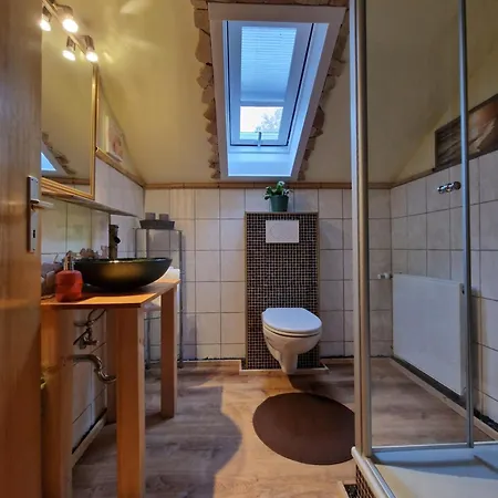 Geraeumiger Lukas In Ruhiger Waldrandlage Mit Wintergarten * Marburg