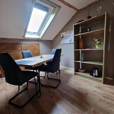 Apartament Geraeumiger Lukas In Ruhiger Waldrandlage Mit Wintergarten Marburg