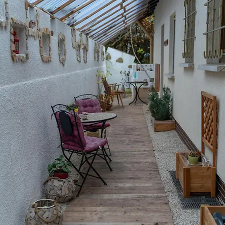 Apartamento Geraeumiger Lukas In Ruhiger Waldrandlage Mit Wintergarten Marburg