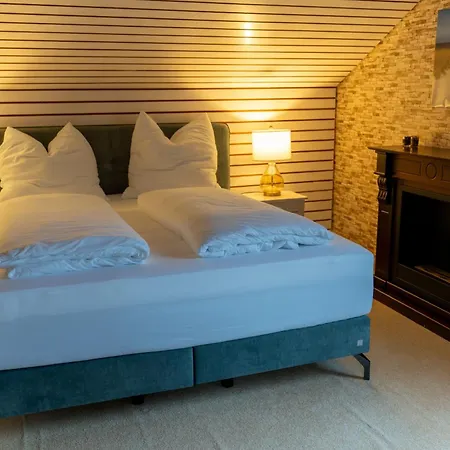 Geraeumiger Lukas In Ruhiger Waldrandlage Mit Wintergarten Lägenhet