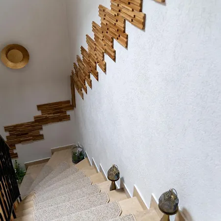 Geraeumiger Lukas In Ruhiger Waldrandlage Mit Wintergarten Apartmán *