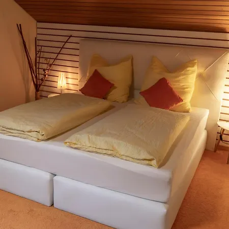 Geraeumiger Lukas In Ruhiger Waldrandlage Mit Wintergarten Lägenhet Marburg