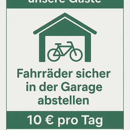 Geraeumiger Lukas In Ruhiger Waldrandlage Mit Wintergarten