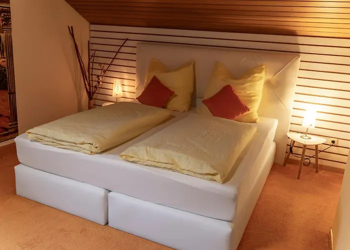 Geraeumiger Lukas In Ruhiger Waldrandlage Mit Wintergarten Apartament Marburg